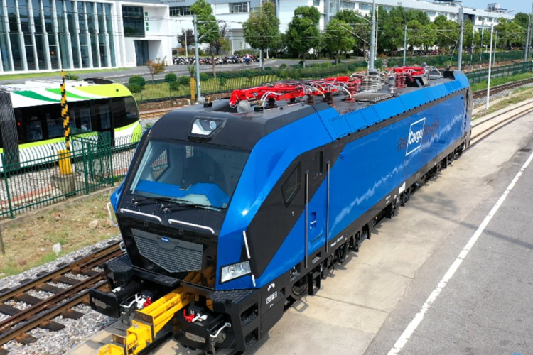 Tizenöt Siemens mozdonnyal bővül a magyar vasúttársaság flottája.