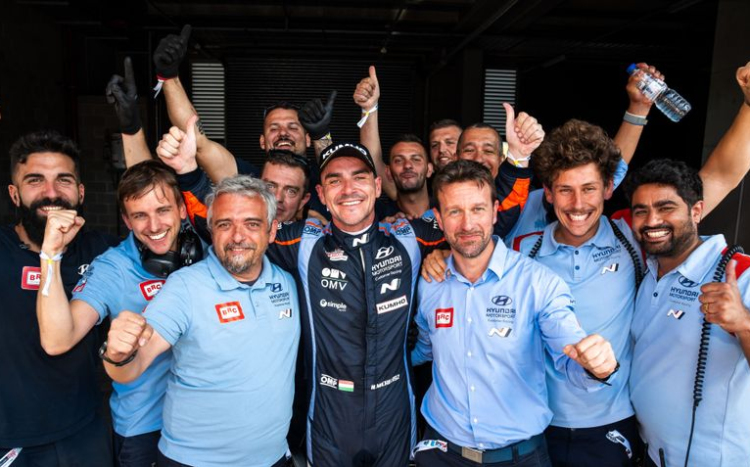 Michelisz Norbert a 2023-as TCR World Tour-bajnok! 