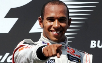 Hamilton nyerte a Kínai Nagydíjat