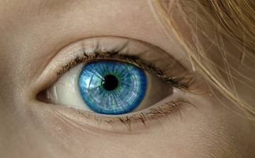Október a látás hónapja - Idén a száraz szem szindrómával foglalkoznak