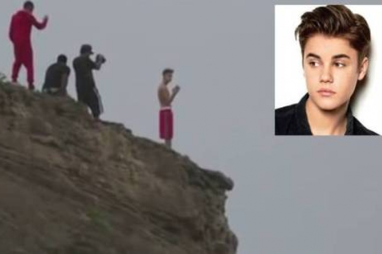 Leugrott a szikláról Justin Bieber - Videó