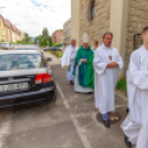 Varga Lajos segédpüspök atya megáldotta a felújított Szent József templomot...