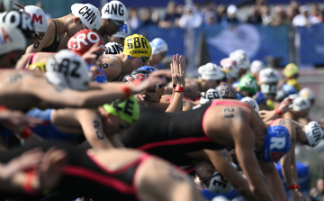 Vizes vb - Fábián Bettina olimpiai kvótás nyíltvízi úszásban.
