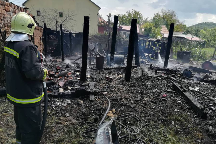 Garázs és melléképület égett Karancslapujtőn