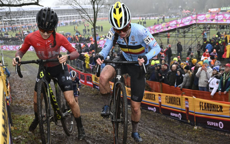 Terepkerékpár-vb - Van Empel megvédte címét.