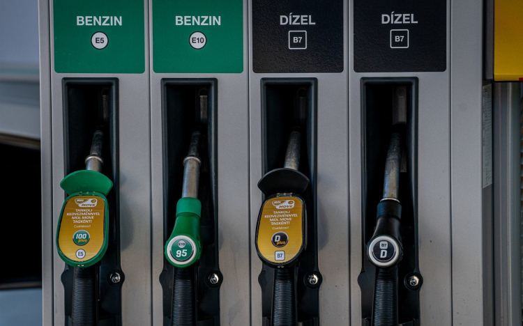 Nagy Márton: elfogadhatatlan az üzemanyagárak szintje, azonnali lépésekre van szükség!