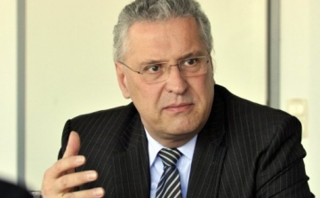 Bajor belügyminiszter: a magyarok jól gondoskodnak a schengeni határ védelméről