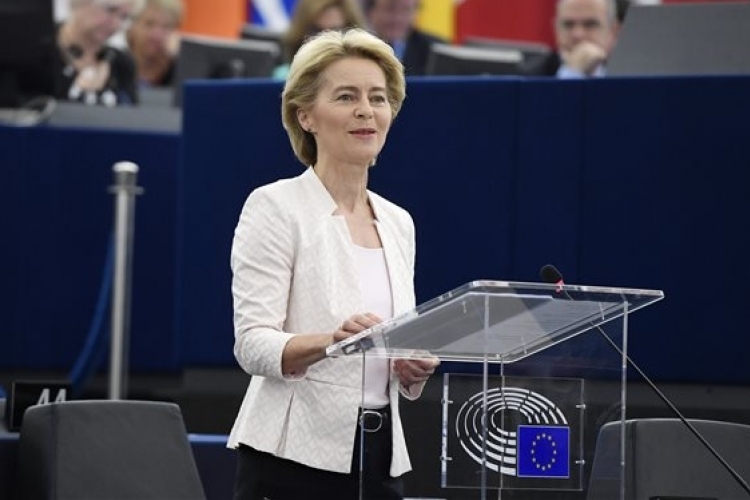 Von der Leyen: stratégiai hiba a csatlakozási tárgyalások megkezdésének elhalasztása