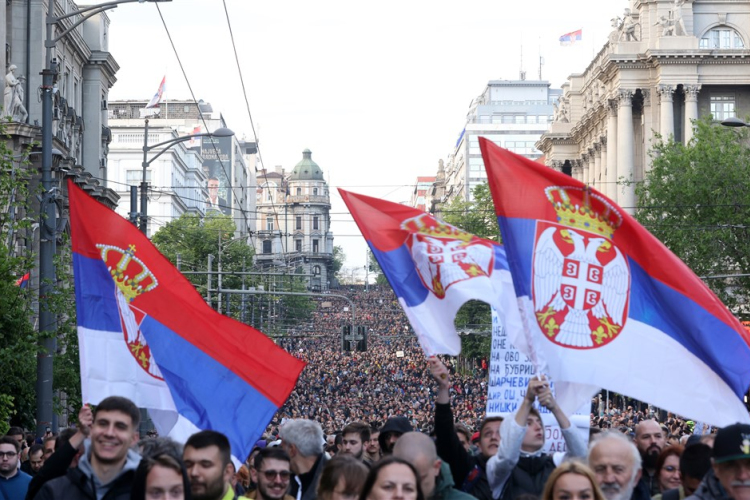 Újvidéki tragédia - Előrehozott választások kiírását követelik a tiltakozó egyetemisták