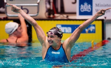 Rövidpályás úszó vk - Hosszú négy, Gyurtáék egy-egy aranyat nyertek
