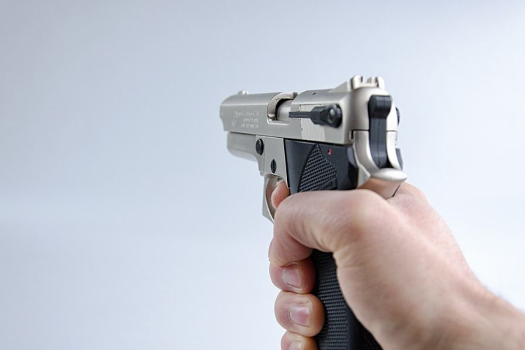 Pizzafutárnak álcázta magát egy rabló Budapesten