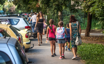 Hőséggel indul a tanév.