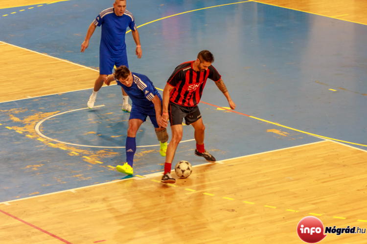 SALGÓTARJÁNI NOSZTALGIA TEREMFOCI TORNA.