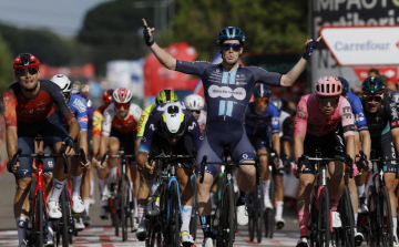 Vuelta a Espana - Dainese nyerte a sprintbefutót.