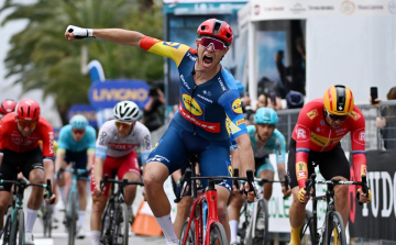 Giro d\'Italia - Jonathan Milan nyerte a keddi szakaszt, Valter a 103.