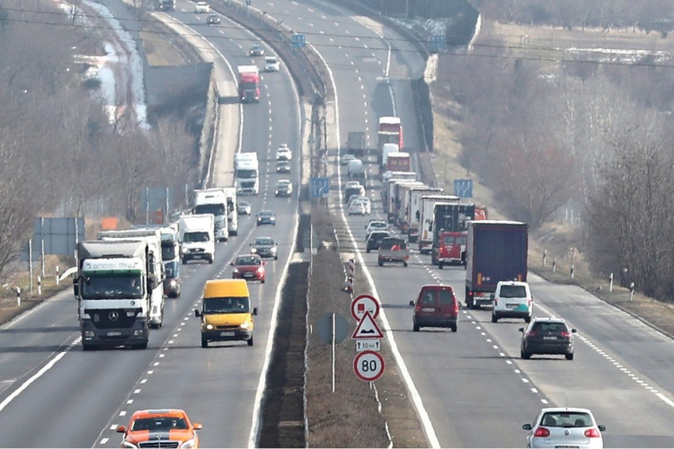 Munkálatok miatt hétfőtől lezárások lesznek az M1-esen, az M3-ason és az M7-esen