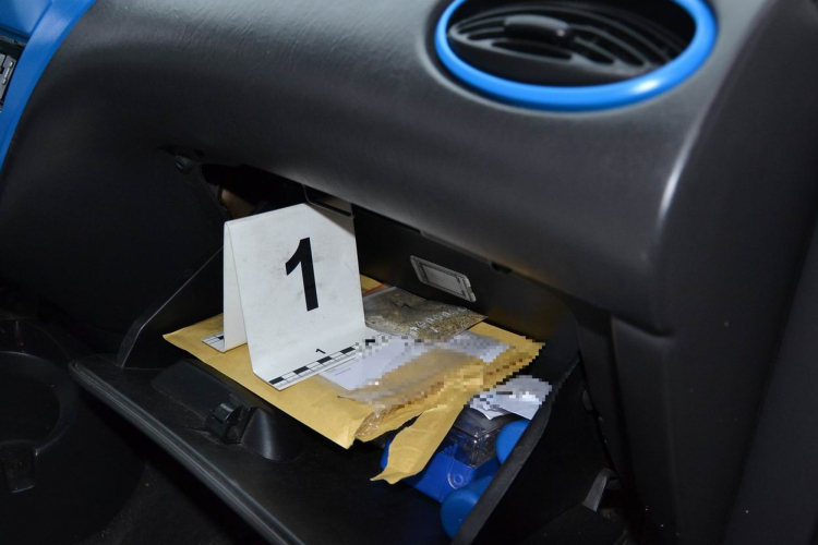 Kábítószert birtokolt