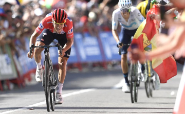 Vuelta a Espana - Evenepoel javított a szombati hegyi szakaszon, Valter a 25. helyen ért célba.