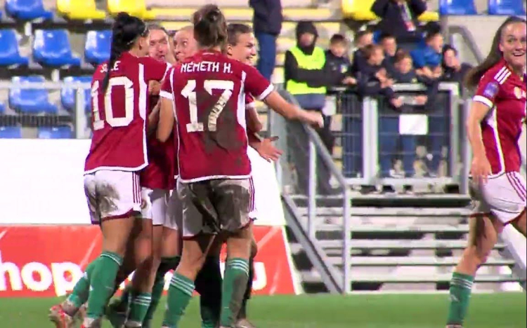 Női labdarúgó NL - A magyar válogatott döntetlent játszott Belfastban.