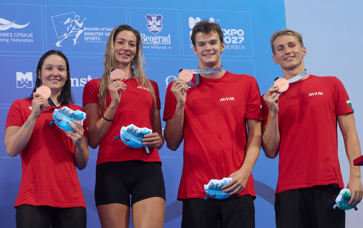 Vizes Eb - Bronzérmes a 4x100 méteres vegyes vegyesváltó.